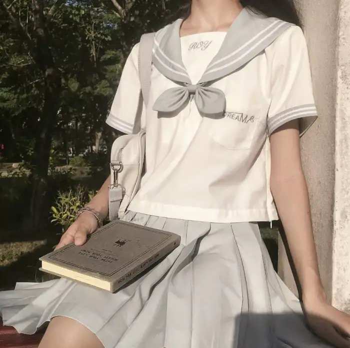 对我而言，你是珍贵的 海报