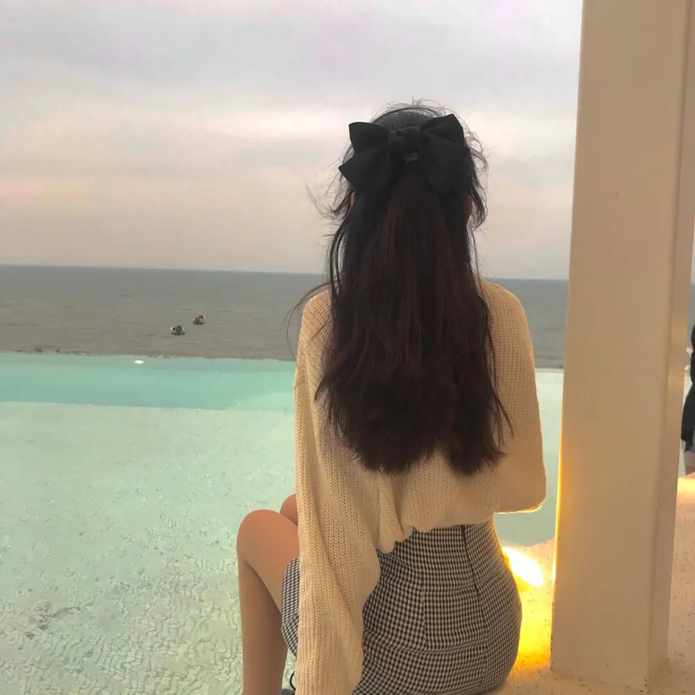 滚动的钢蛋 海报